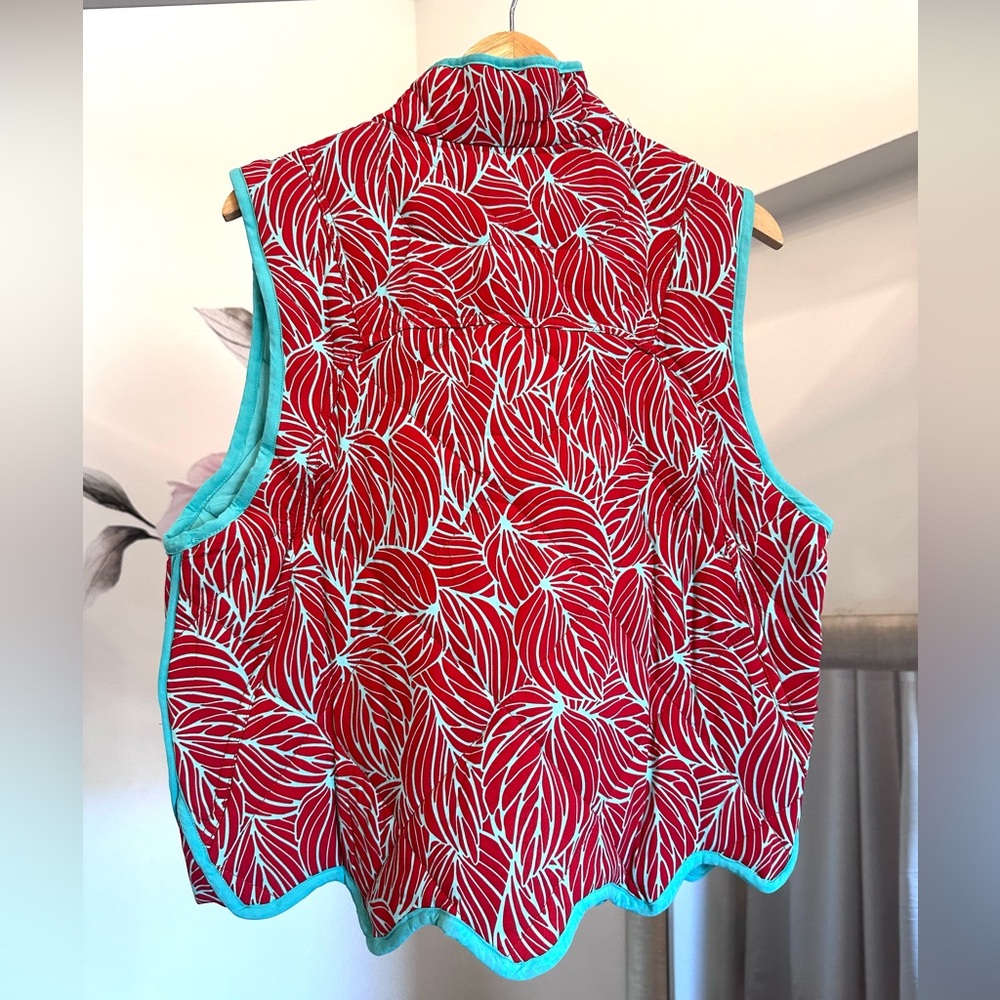 Red and Teal Patterned Spring Vest - Picture 3 of 11